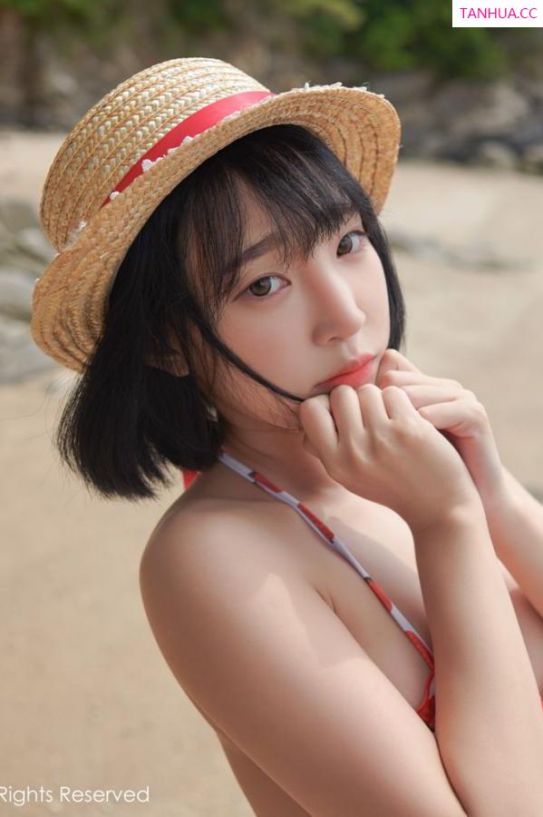 강인경 姜仁卿 [XIUREN]高清写真图 2019.08.12 模特_卿卿第5张图片